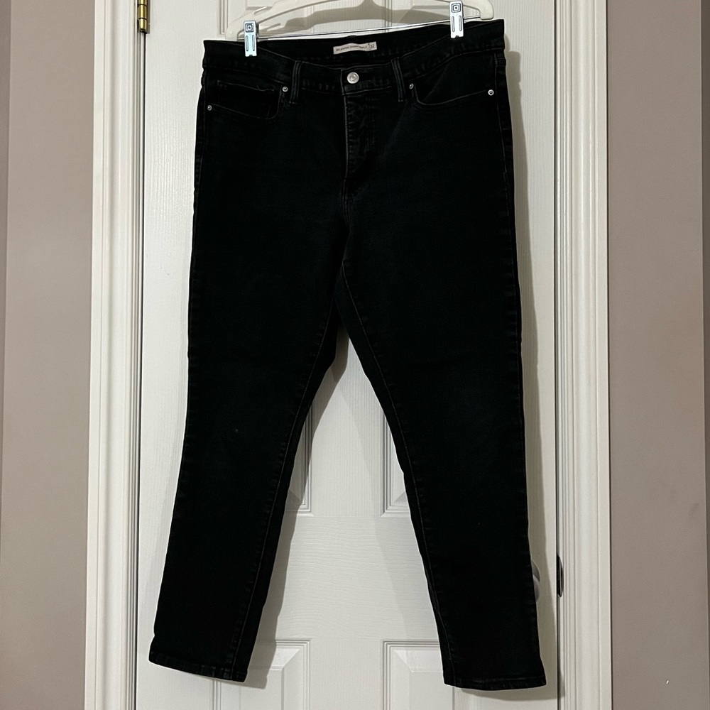 Levi’s Size 32 Black Jeans